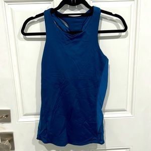 Lululemon size 8 blue tank top